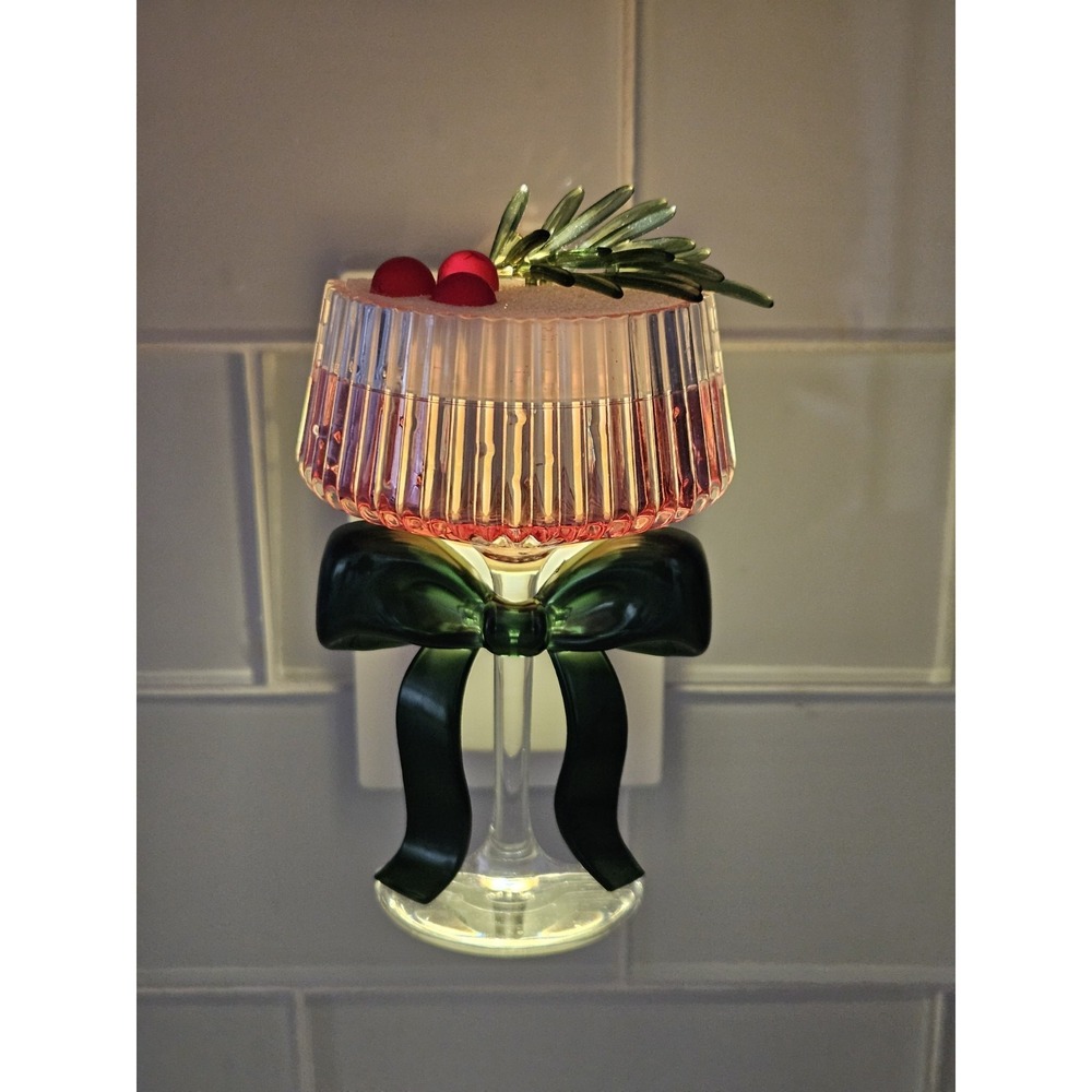 Bath & Body Works Merry Cocktail Wallflowers Plug Holiday Nightlight Martini Bow